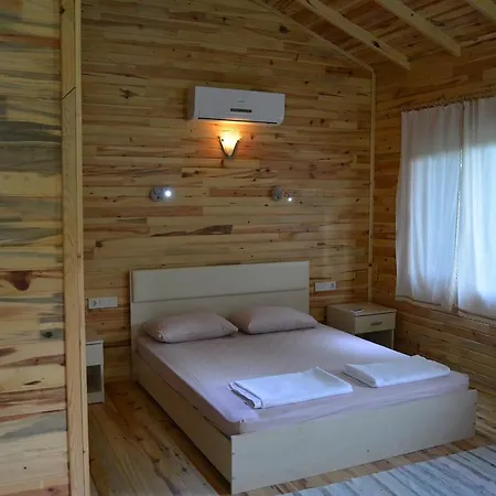 Halil キャンプ場 *